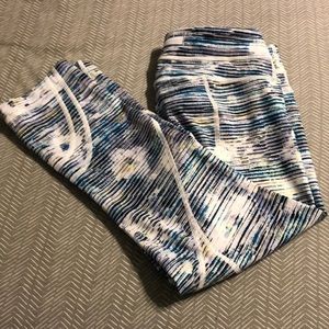 Lululemon inspire crop II